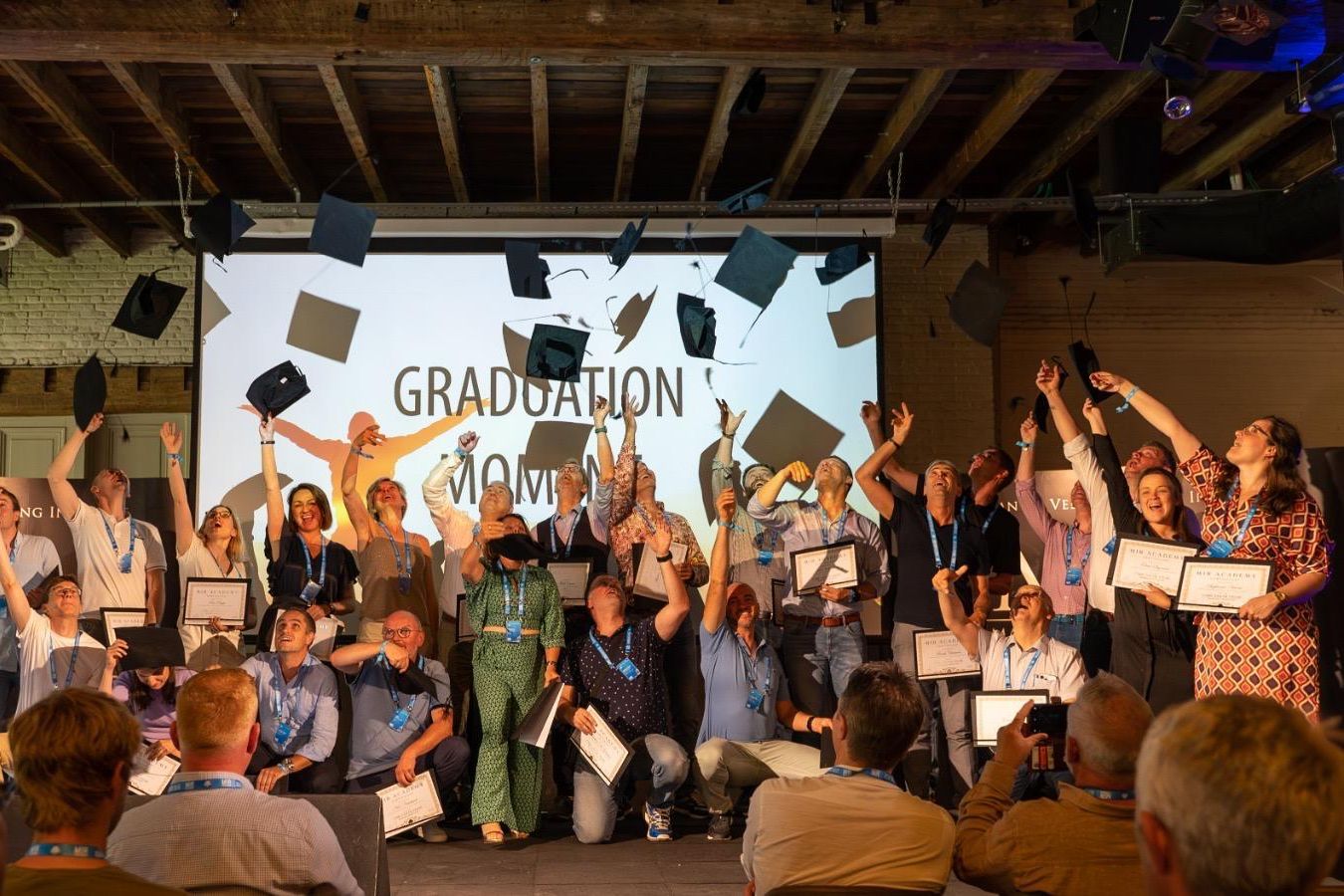 Graduation-moment op het podium